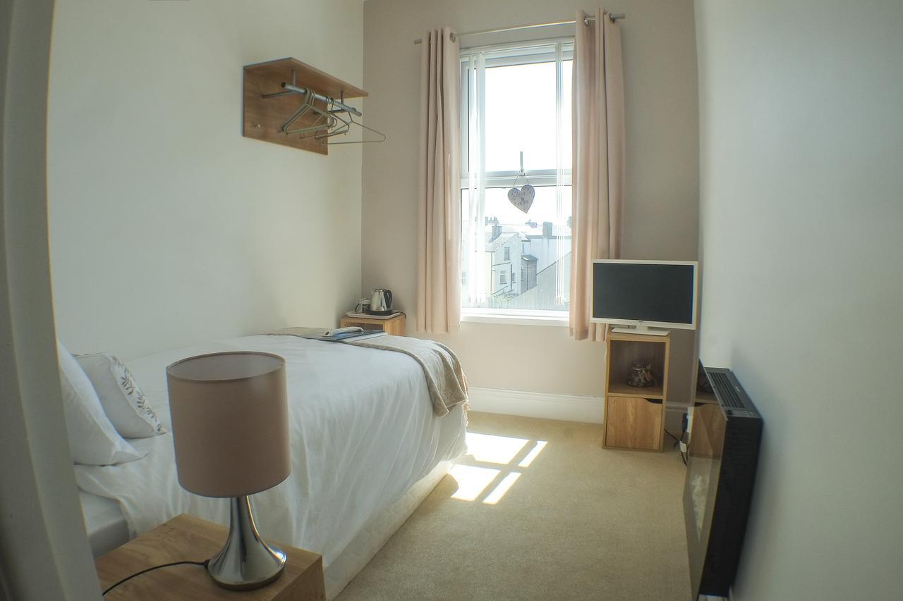 The Sea Lynn Guest House Morecambe Room photo